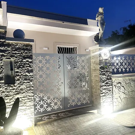 Domus Afrodite - *