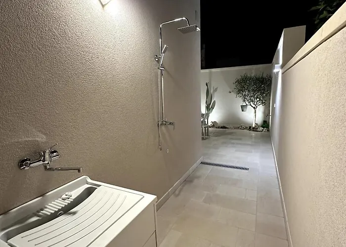 Domus Afrodite - * Torre Squillace