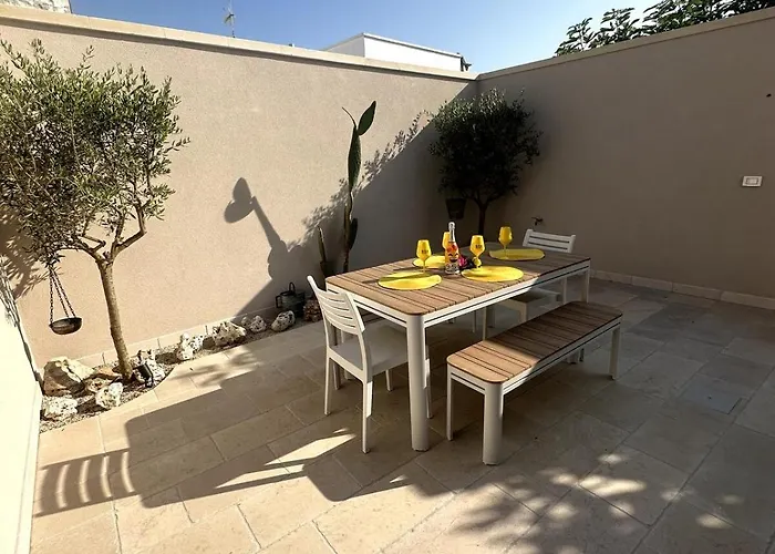 Domus Afrodite - *